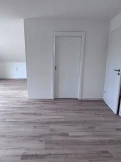 Prenájom bytu 3-izbový 87 m², Ilvesheim, Bádensko-Wurttembersko Prenájom bytu 3-izbový 87 m², Ilvesheim, Bádensko-Wurttembersko