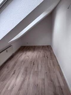 Prenájom bytu 3-izbový 87 m², Ilvesheim, Bádensko-Wurttembersko Prenájom bytu 3-izbový 87 m², Ilvesheim, Bádensko-Wurttembersko