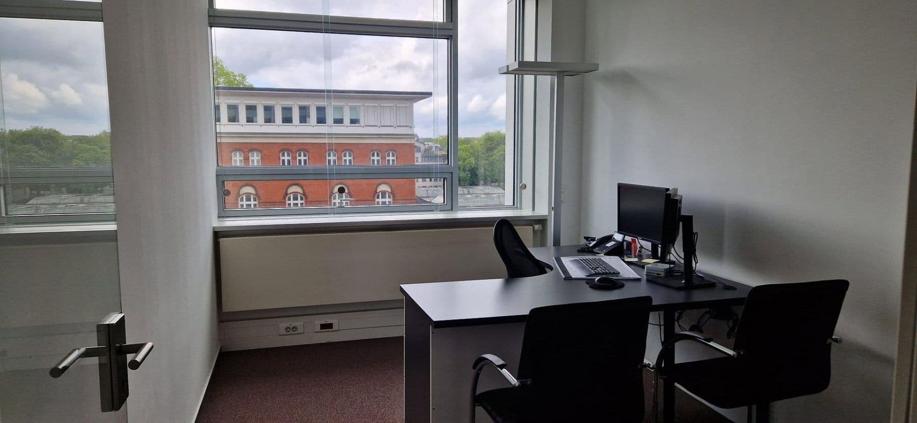 Prenájom kancelárie 200 m², Paul-Nevermann-Platz 5, Hamburg, Hamburg Prenájom kancelárie 200 m², Paul-Nevermann-Platz 5, Hamburg, Hamburg