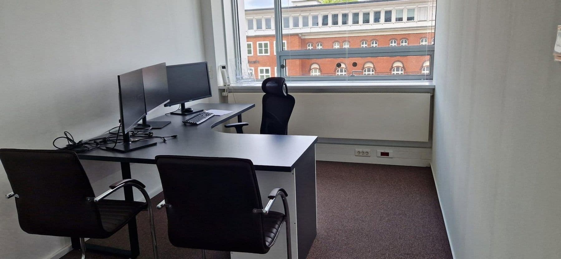 Prenájom kancelárie 200 m², Paul-Nevermann-Platz 5, Hamburg, Hamburg Prenájom kancelárie 200 m², Paul-Nevermann-Platz 5, Hamburg, Hamburg