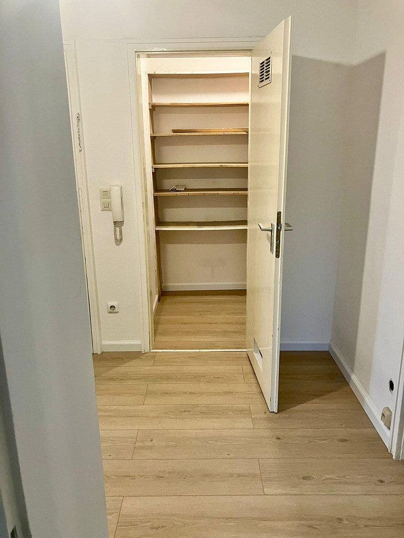 Prenájom bytu 3-izbový 78 m², Ostpreußenstraße 4, Würzburg, Bavorsko Prenájom bytu 3-izbový 78 m², Ostpreußenstraße 4, Würzburg, Bavorsko