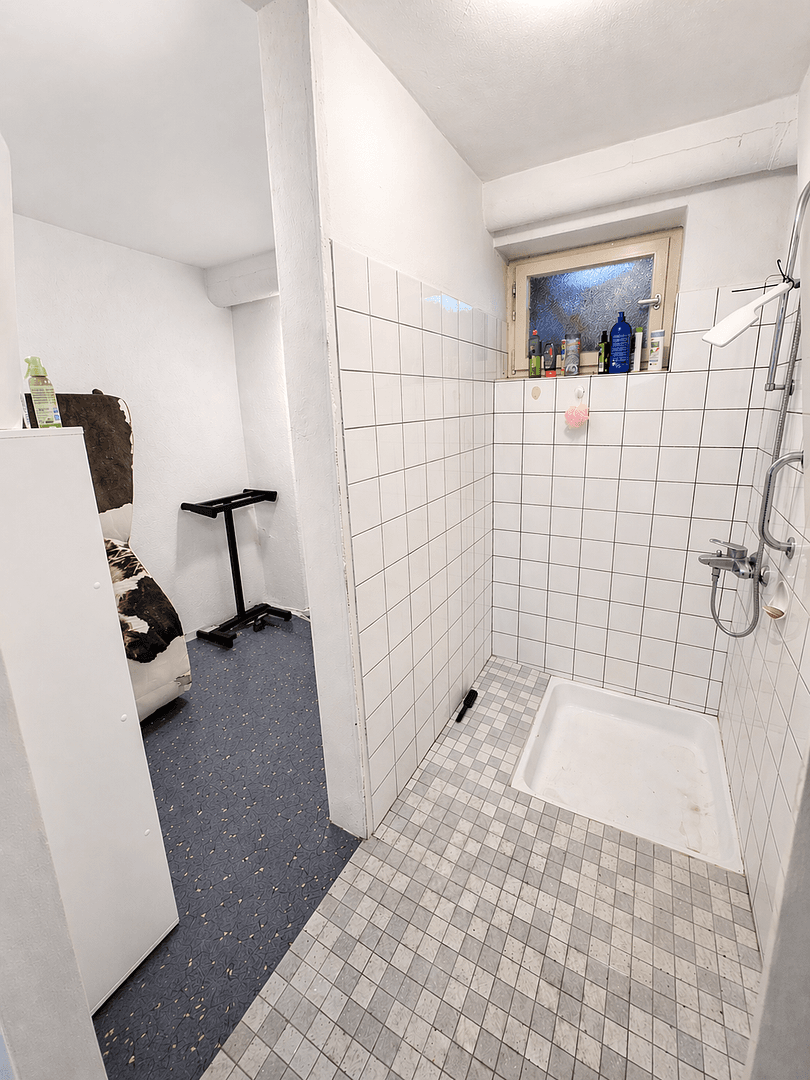 Predaj domu 192 m², pozemok 1.200 m², Am Hirtenbuckel 19, Bad Urach, Bádensko-Wurttembersko Predaj domu 192 m², pozemok 1.200 m², Am Hirtenbuckel 19, Bad Urach, Bádensko-Wurttembersko