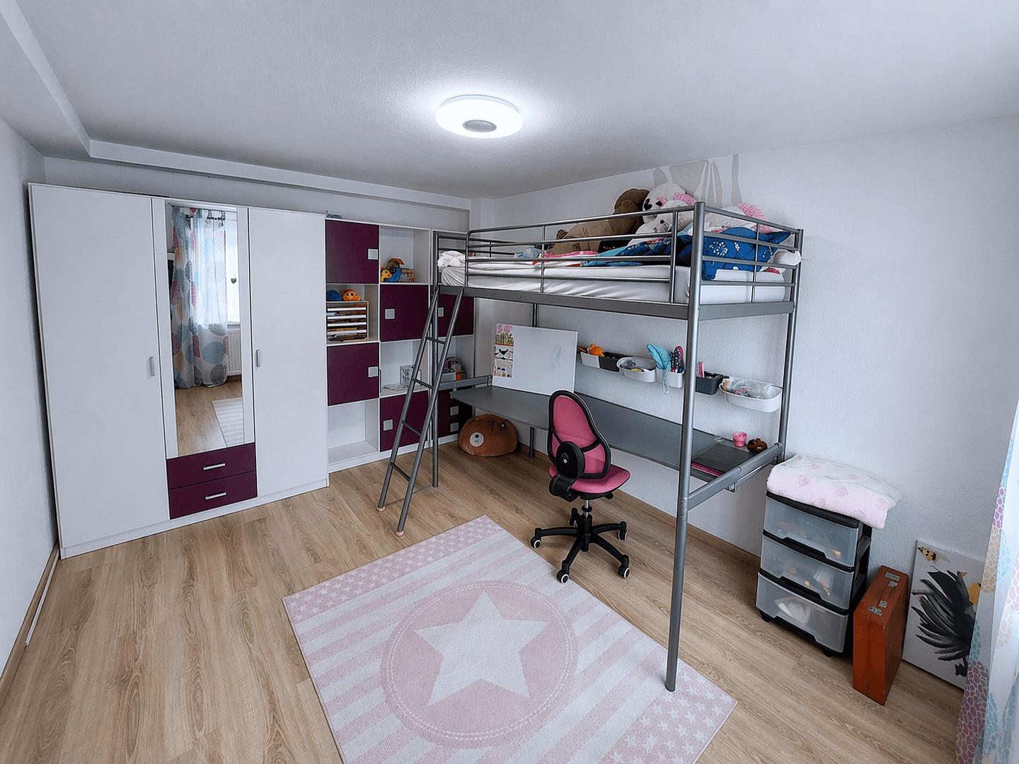 Predaj domu 192 m², pozemok 1.200 m², Am Hirtenbuckel 19, Bad Urach, Bádensko-Wurttembersko Predaj domu 192 m², pozemok 1.200 m², Am Hirtenbuckel 19, Bad Urach, Bádensko-Wurttembersko