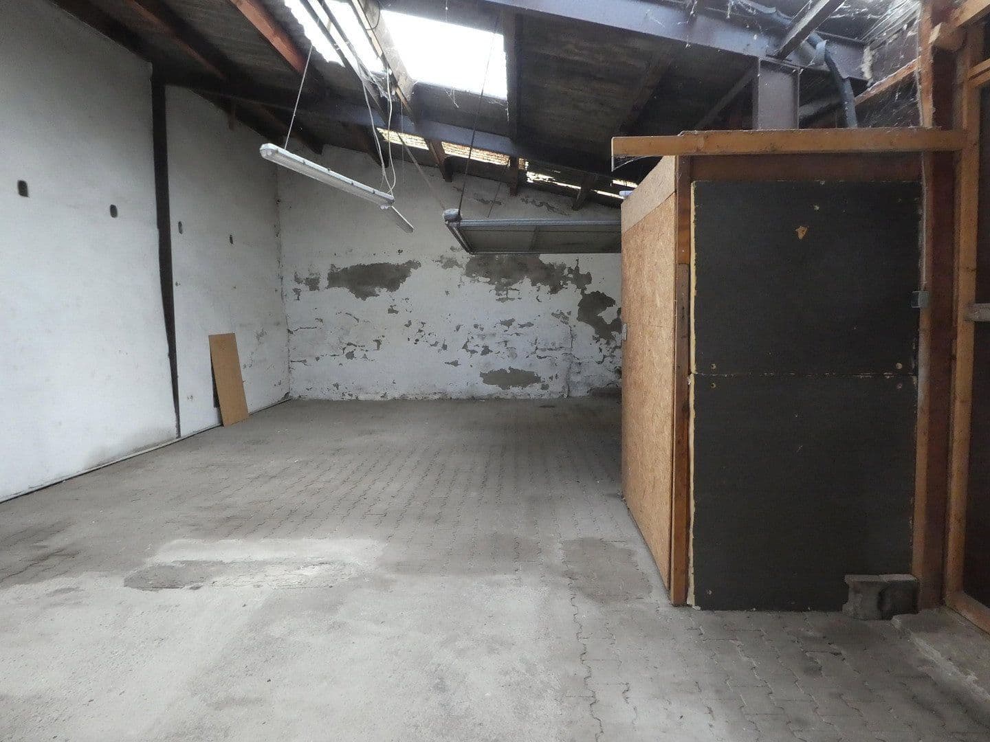 Prenájom nebytového priestoru 740 m², Edigheimerstr., 9a, Frankenthal, Porýnie-Falcko Prenájom nebytového priestoru 740 m², Edigheimerstr., 9a, Frankenthal, Porýnie-Falcko