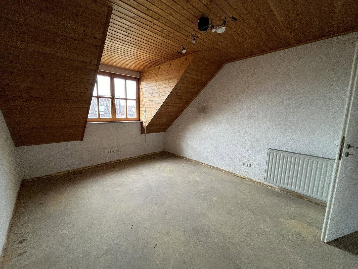 Predaj domu 126 m², pozemok 530 m², Stegaurach, Bavorsko Predaj domu 126 m², pozemok 530 m², Stegaurach, Bavorsko
