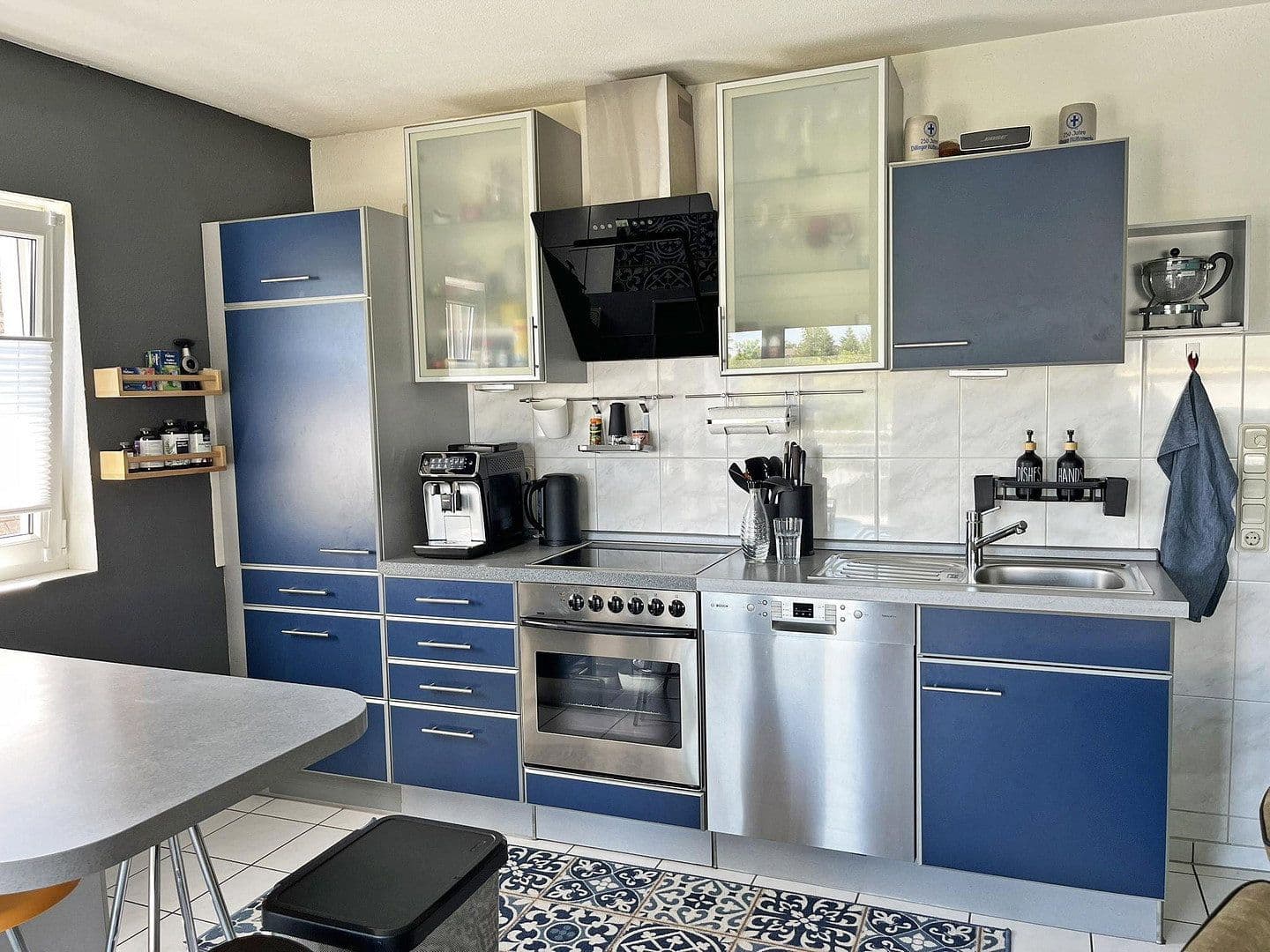 Predaj bytu 2-izbový 65 m², Wilhelm-Röntgen-Straße 28, Schwalbach, Sársko Predaj bytu 2-izbový 65 m², Wilhelm-Röntgen-Straße 28, Schwalbach, Sársko