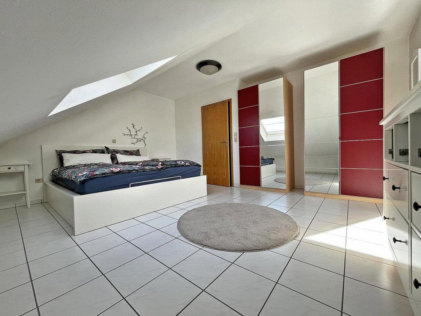 Predaj bytu 2-izbový 65 m², Wilhelm-Röntgen-Straße 28, Schwalbach, Sársko Predaj bytu 2-izbový 65 m², Wilhelm-Röntgen-Straße 28, Schwalbach, Sársko