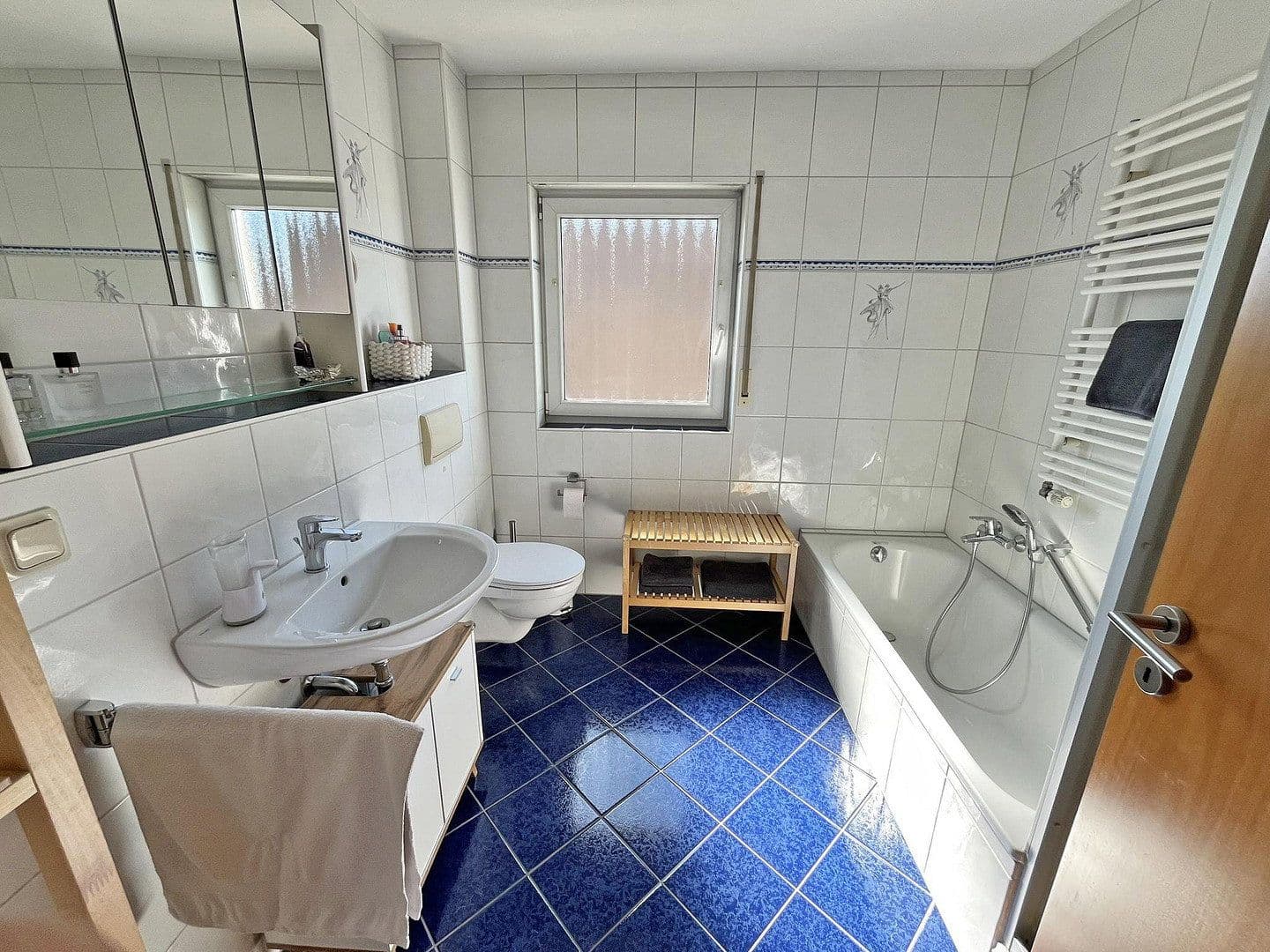 Predaj bytu 2-izbový 65 m², Wilhelm-Röntgen-Straße 28, Schwalbach, Sársko Predaj bytu 2-izbový 65 m², Wilhelm-Röntgen-Straße 28, Schwalbach, Sársko
