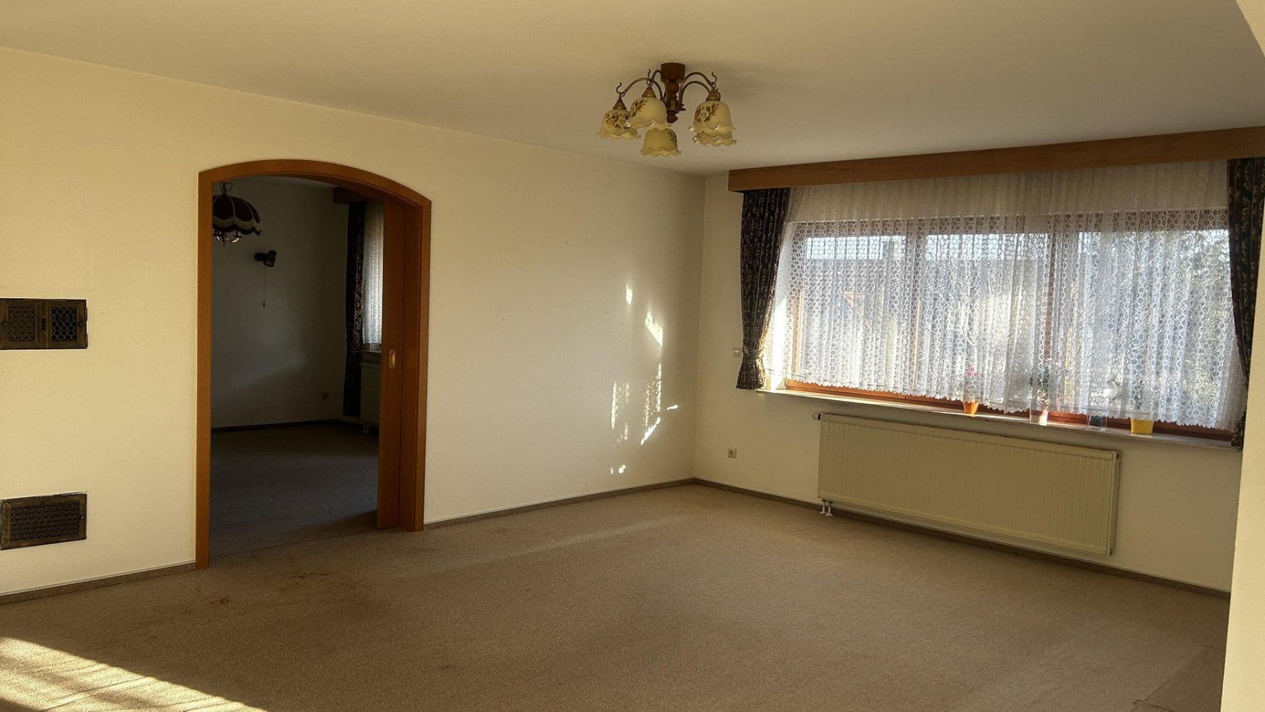Predaj domu 305 m², pozemok 931 m², Balingen, Bádensko-Wurttembersko Predaj domu 305 m², pozemok 931 m², Balingen, Bádensko-Wurttembersko