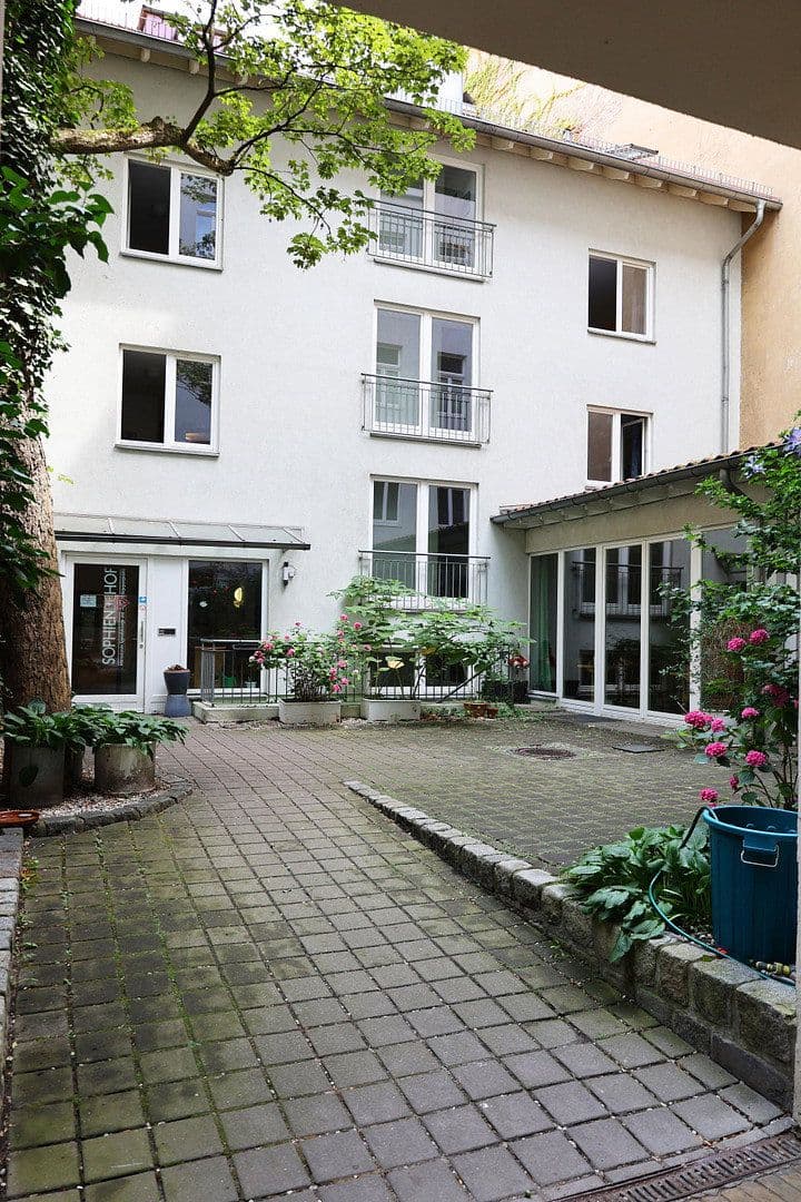 Predaj domu 1.793 m², pozemok 926 m², Berlin, Berlín Predaj domu 1.793 m², pozemok 926 m², Berlin, Berlín
