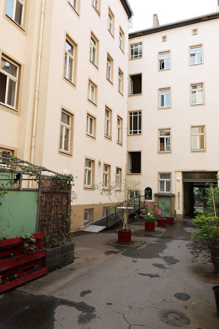 Predaj domu 1.793 m², pozemok 926 m², Berlin, Berlín Predaj domu 1.793 m², pozemok 926 m², Berlin, Berlín
