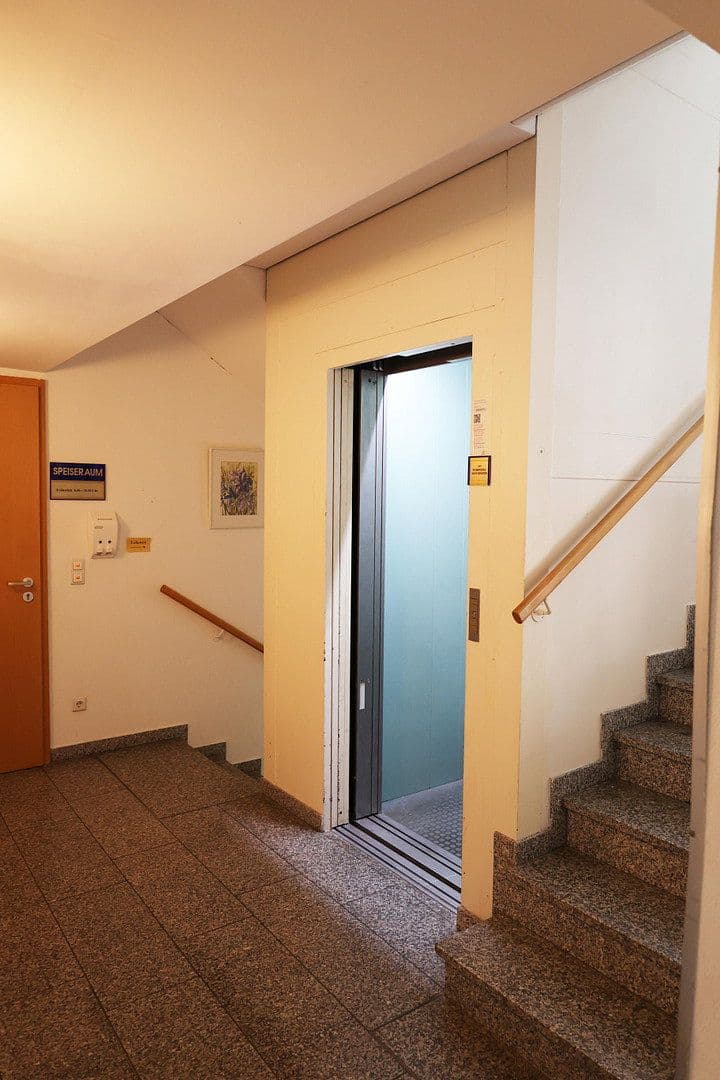 Predaj domu 1.793 m², pozemok 926 m², Berlin, Berlín Predaj domu 1.793 m², pozemok 926 m², Berlin, Berlín