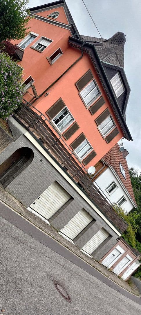 Predaj domu 216 m², pozemok 580 m², Sankt Johanner Straße 49, Saarbrücken, Sársko Predaj domu 216 m², pozemok 580 m², Sankt Johanner Straße 49, Saarbrücken, Sársko