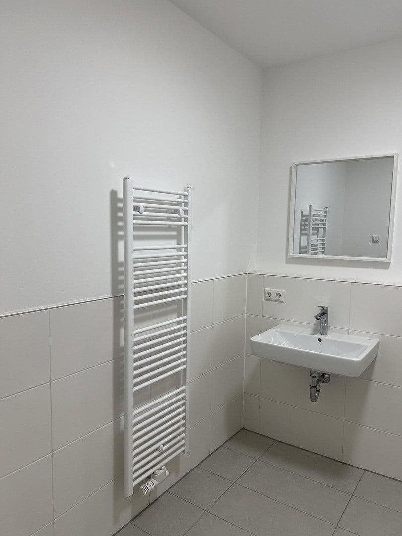 Prenájom bytu 2-izbový 60 m², An der alten Gärtnerei 34A, Berlin, Berlín Prenájom bytu 2-izbový 60 m², An der alten Gärtnerei 34A, Berlin, Berlín