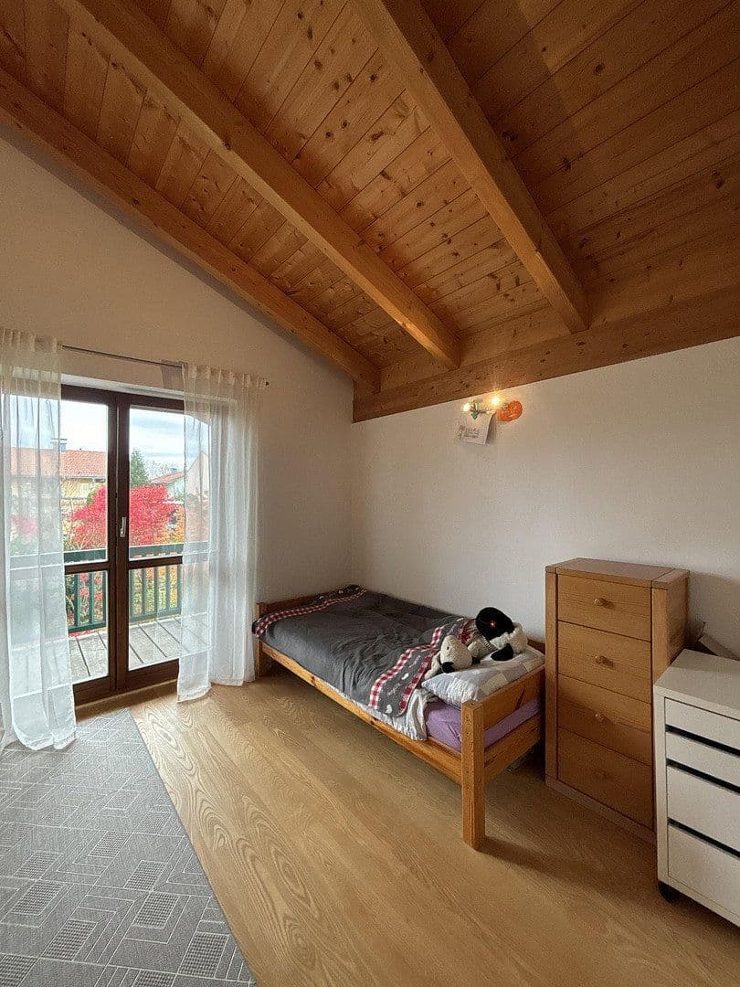 Predaj domu 232 m², pozemok 1.286 m², Tittmoning, Bavorsko Predaj domu 232 m², pozemok 1.286 m², Tittmoning, Bavorsko