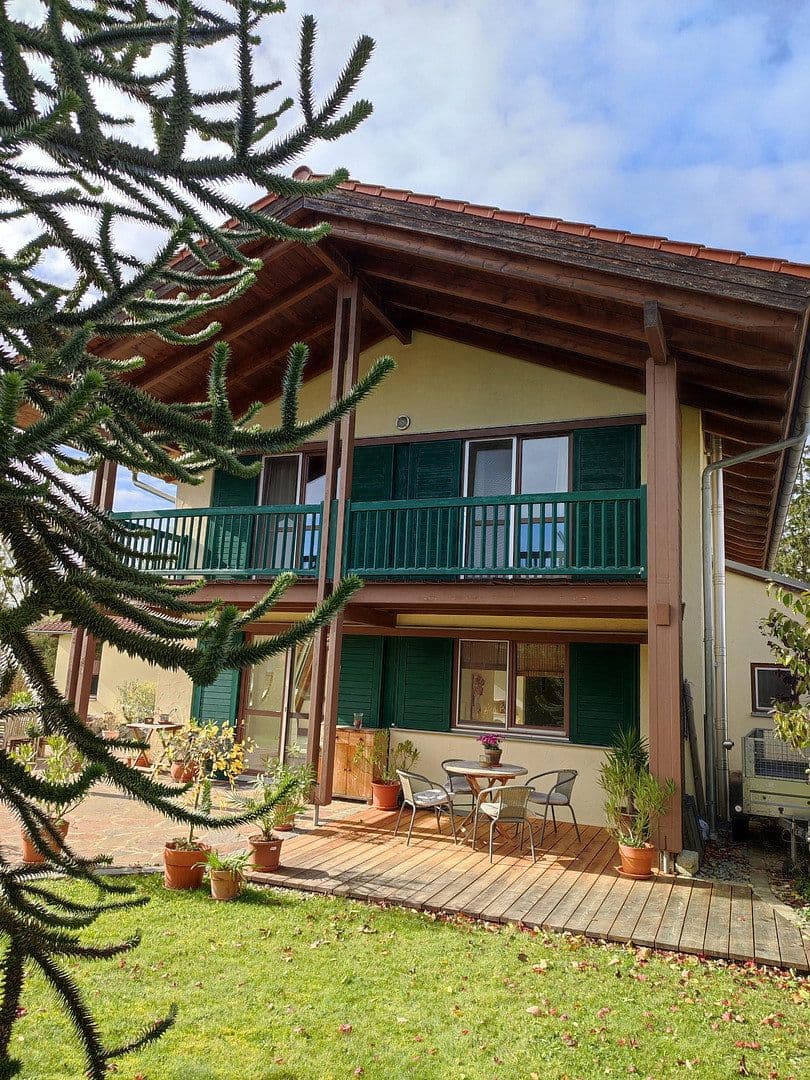 Predaj domu 232 m², pozemok 1.286 m², Tittmoning, Bavorsko Predaj domu 232 m², pozemok 1.286 m², Tittmoning, Bavorsko