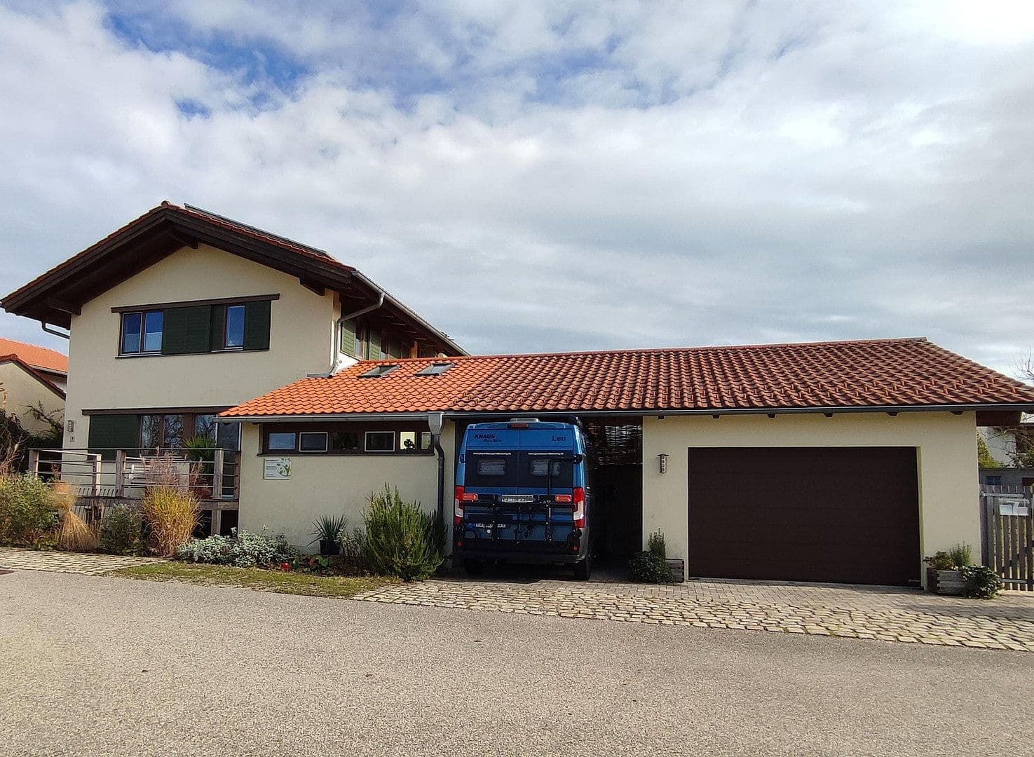 Predaj domu 232 m², pozemok 1.286 m², Tittmoning, Bavorsko Predaj domu 232 m², pozemok 1.286 m², Tittmoning, Bavorsko