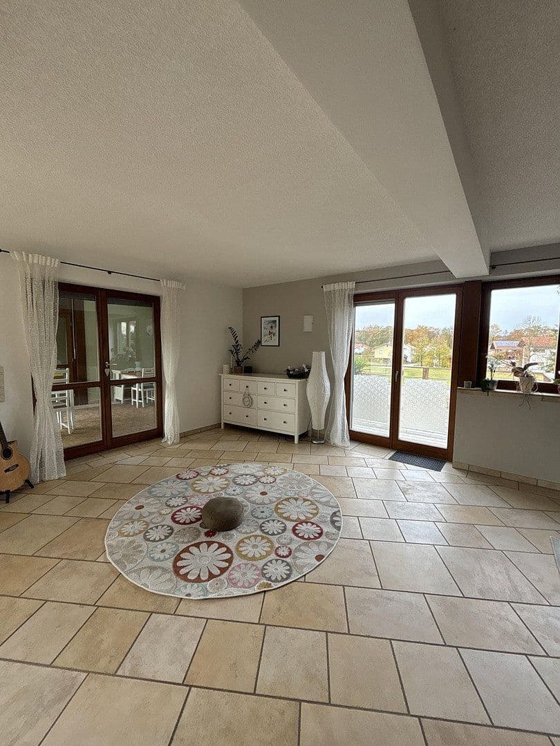 Predaj domu 232 m², pozemok 1.286 m², Tittmoning, Bavorsko Predaj domu 232 m², pozemok 1.286 m², Tittmoning, Bavorsko