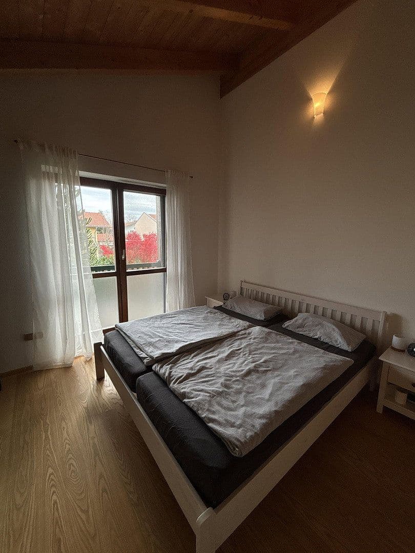 Predaj domu 232 m², pozemok 1.286 m², Tittmoning, Bavorsko Predaj domu 232 m², pozemok 1.286 m², Tittmoning, Bavorsko