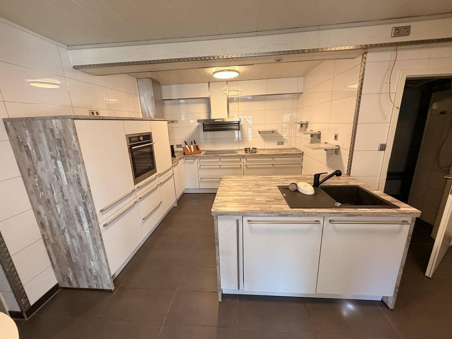 Predaj domu 202 m², pozemok 450 m², Auetalstraße 39, Kalefeld, Dolné Sasko Predaj domu 202 m², pozemok 450 m², Auetalstraße 39, Kalefeld, Dolné Sasko