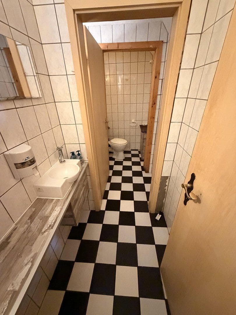 Predaj domu 202 m², pozemok 450 m², Auetalstraße 39, Kalefeld, Dolné Sasko Predaj domu 202 m², pozemok 450 m², Auetalstraße 39, Kalefeld, Dolné Sasko