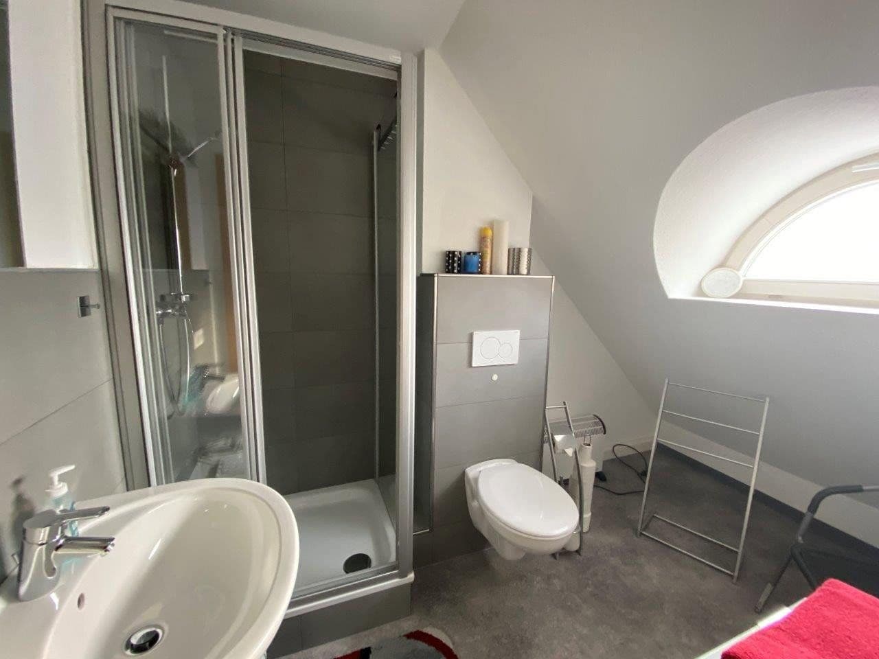 Prenájom bytu 1-izbový 24 m², Aachstraße 18D, Uhldingen-Mühlhofen, Bádensko-Wurttembersko Prenájom bytu 1-izbový 24 m², Aachstraße 18D, Uhldingen-Mühlhofen, Bádensko-Wurttembersko