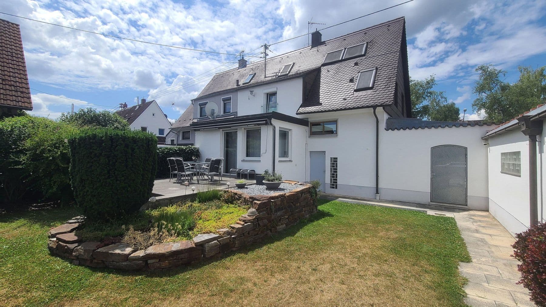 Predaj domu 150 m², pozemok 264 m², Augsburg, Bavorsko Predaj domu 150 m², pozemok 264 m², Augsburg, Bavorsko