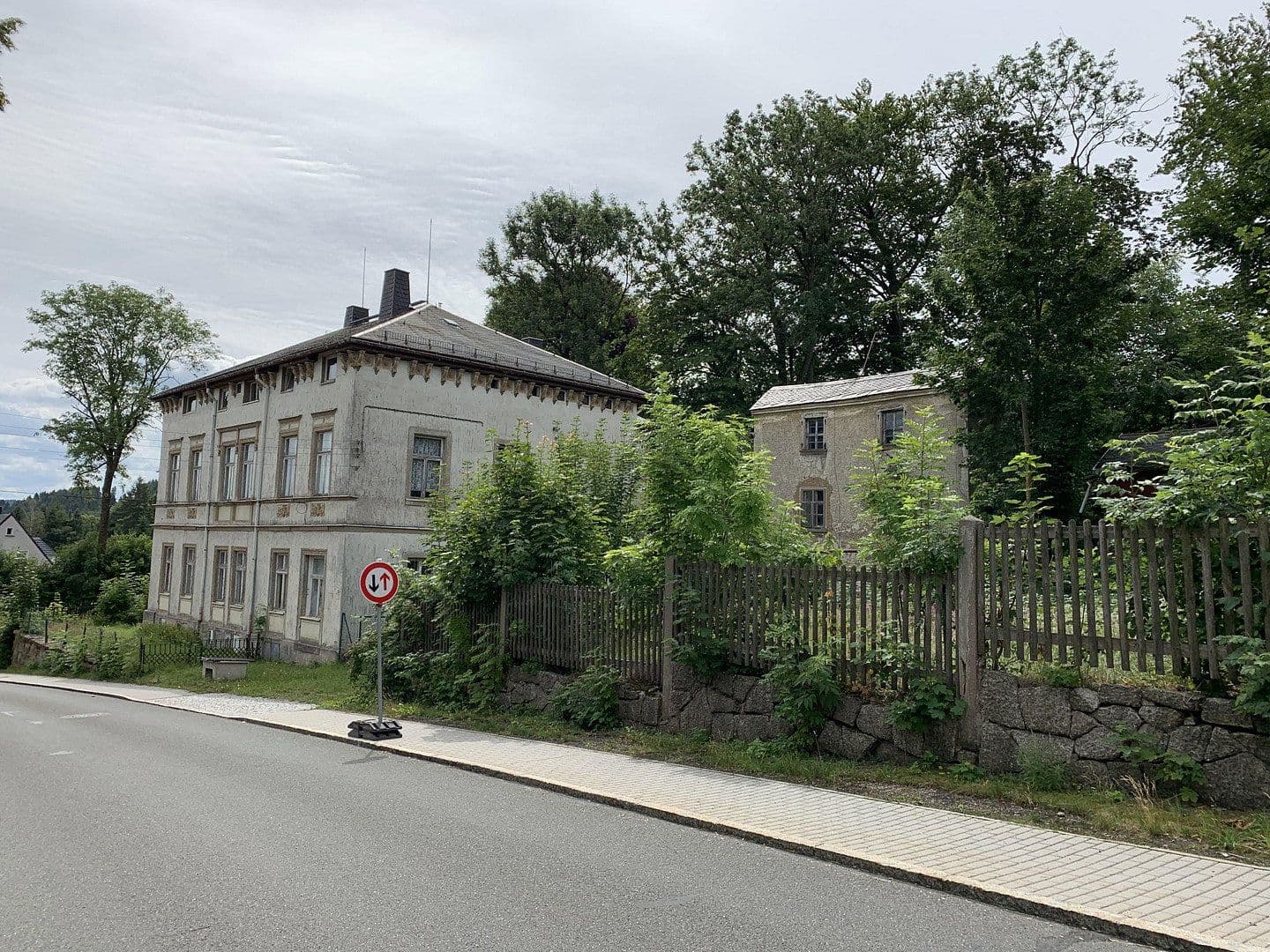 Predaj domu 604 m², pozemok 3.575 m², Alte Auerbachstraße 13, Schönheide, Sasko Predaj domu 604 m², pozemok 3.575 m², Alte Auerbachstraße 13, Schönheide, Sasko