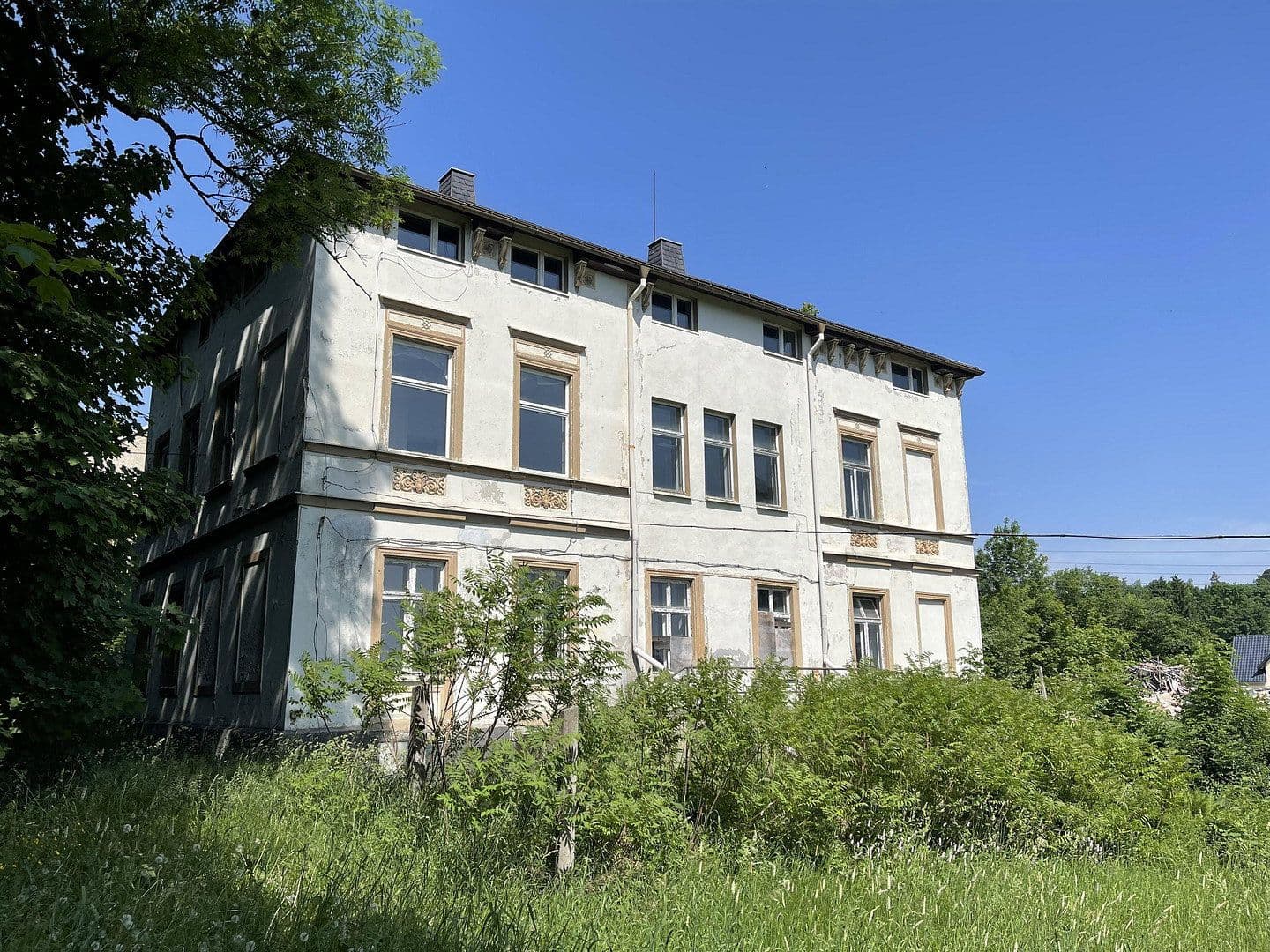 Predaj domu 604 m², pozemok 3.575 m², Alte Auerbachstraße 13, Schönheide, Sasko Predaj domu 604 m², pozemok 3.575 m², Alte Auerbachstraße 13, Schönheide, Sasko