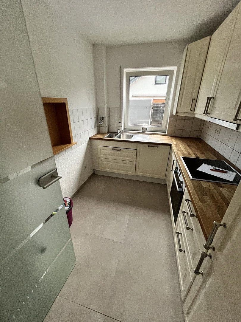 Prenájom bytu 3-izbový 62 m², Weegener Str. 36, Lohmar, Severné Porýnie - Westfálsko Prenájom bytu 3-izbový 62 m², Weegener Str. 36, Lohmar, Severné Porýnie - Westfálsko