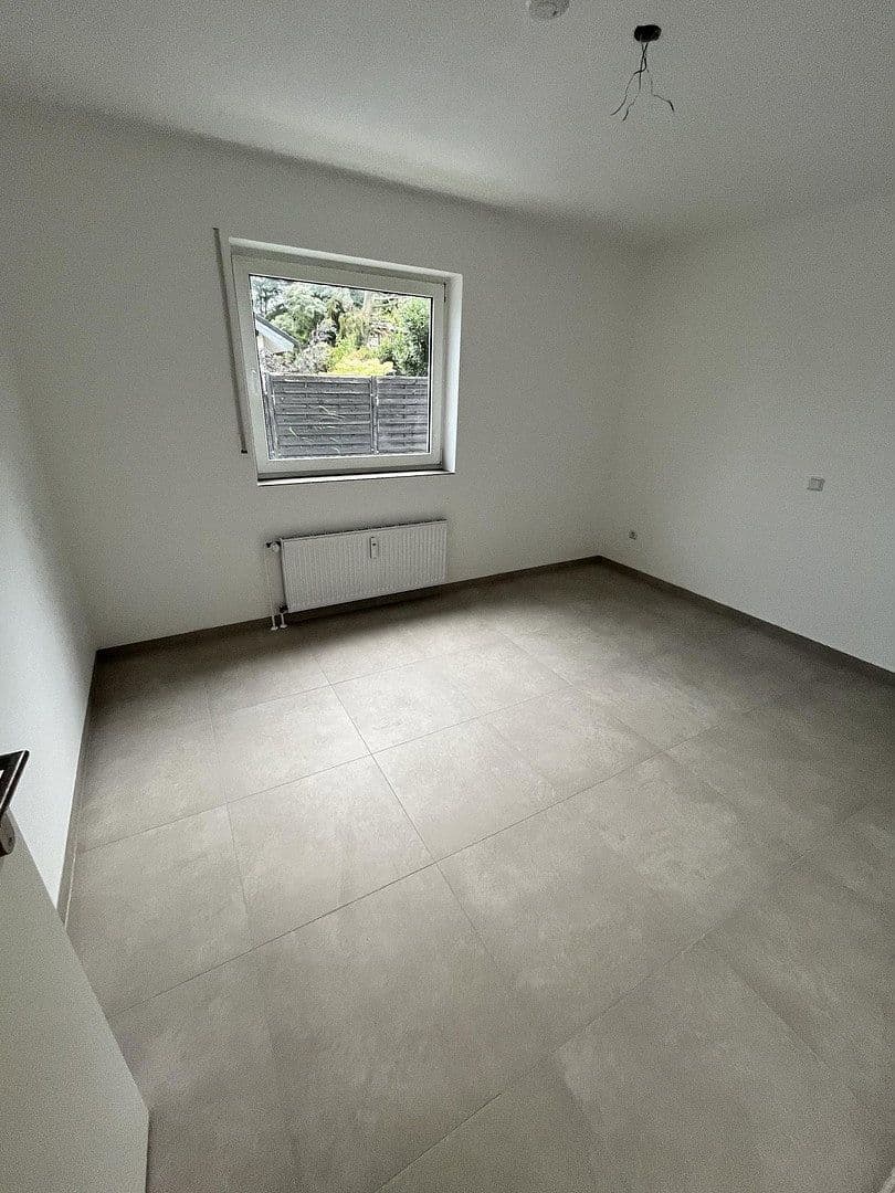 Prenájom bytu 3-izbový 62 m², Weegener Str. 36, Lohmar, Severné Porýnie - Westfálsko Prenájom bytu 3-izbový 62 m², Weegener Str. 36, Lohmar, Severné Porýnie - Westfálsko