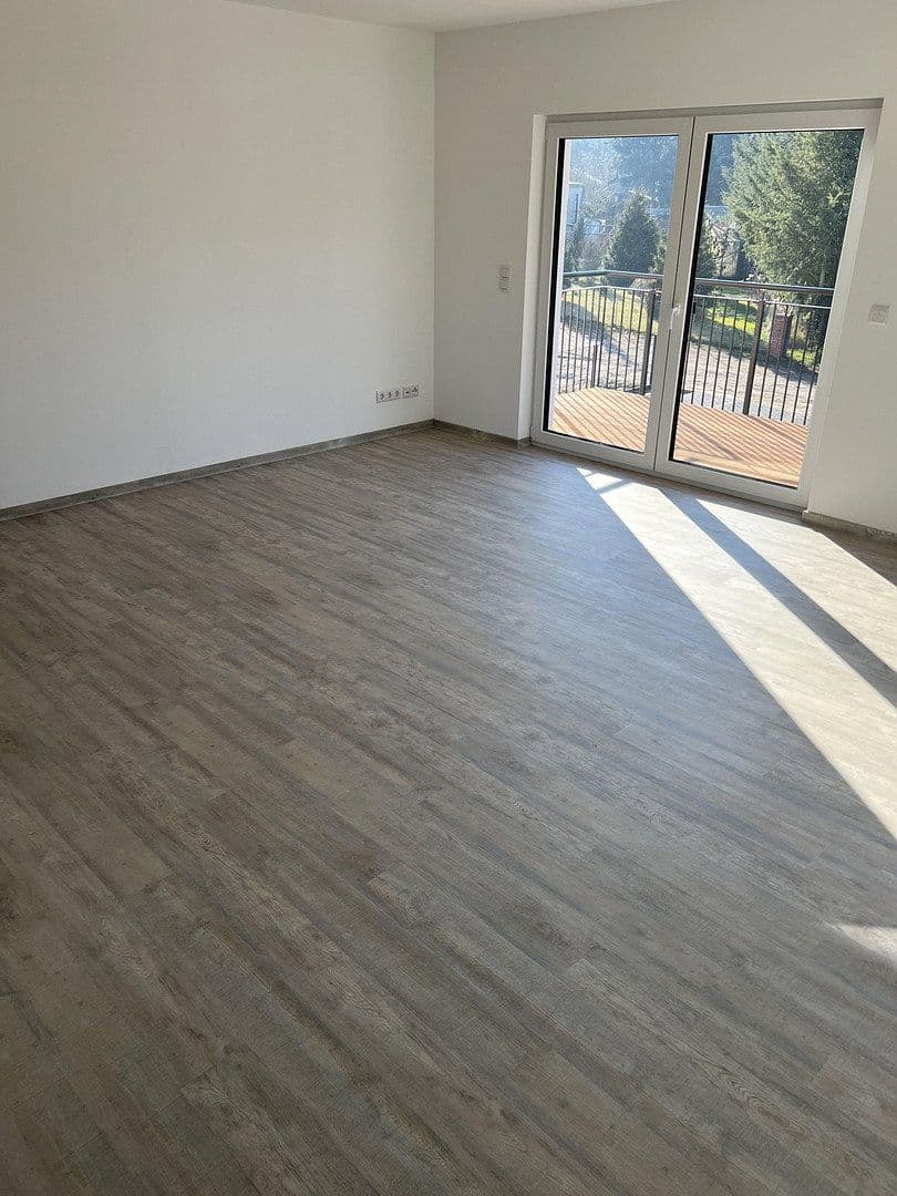 Prenájom bytu 3-izbový 98 m², Am Kiefernwald 5 B, Groß Kreutz (Havel), Brandenbursko Prenájom bytu 3-izbový 98 m², Am Kiefernwald 5 B, Groß Kreutz (Havel), Brandenbursko