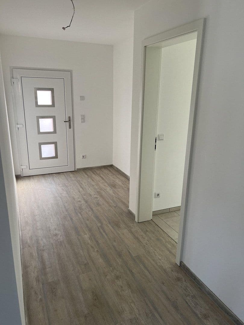 Prenájom bytu 3-izbový 98 m², Am Kiefernwald 5 B, Groß Kreutz (Havel), Brandenbursko Prenájom bytu 3-izbový 98 m², Am Kiefernwald 5 B, Groß Kreutz (Havel), Brandenbursko
