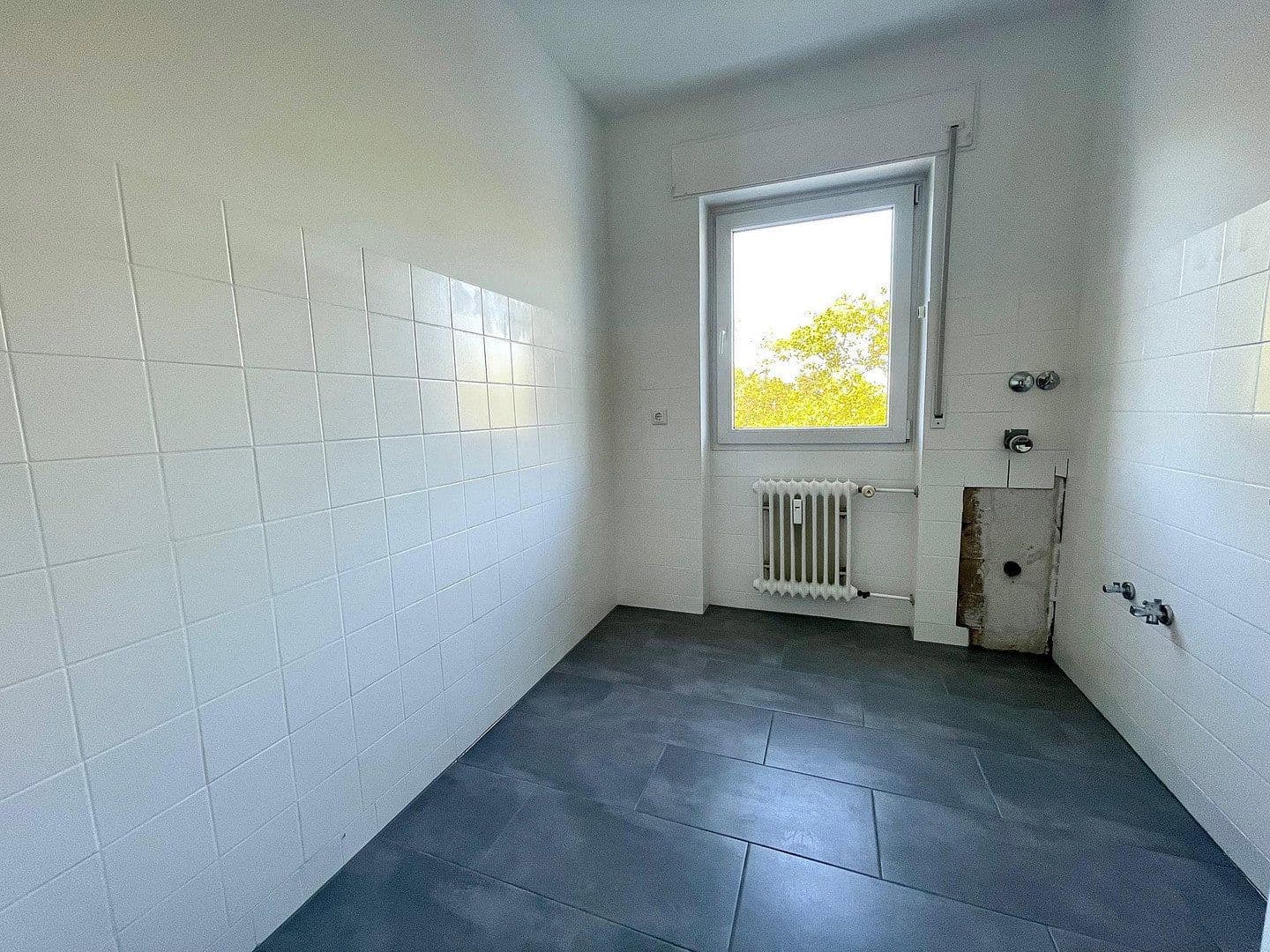 Prenájom bytu 2-izbový 63 m², Frankfurt am Main, Hesensko Prenájom bytu 2-izbový 63 m², Frankfurt am Main, Hesensko