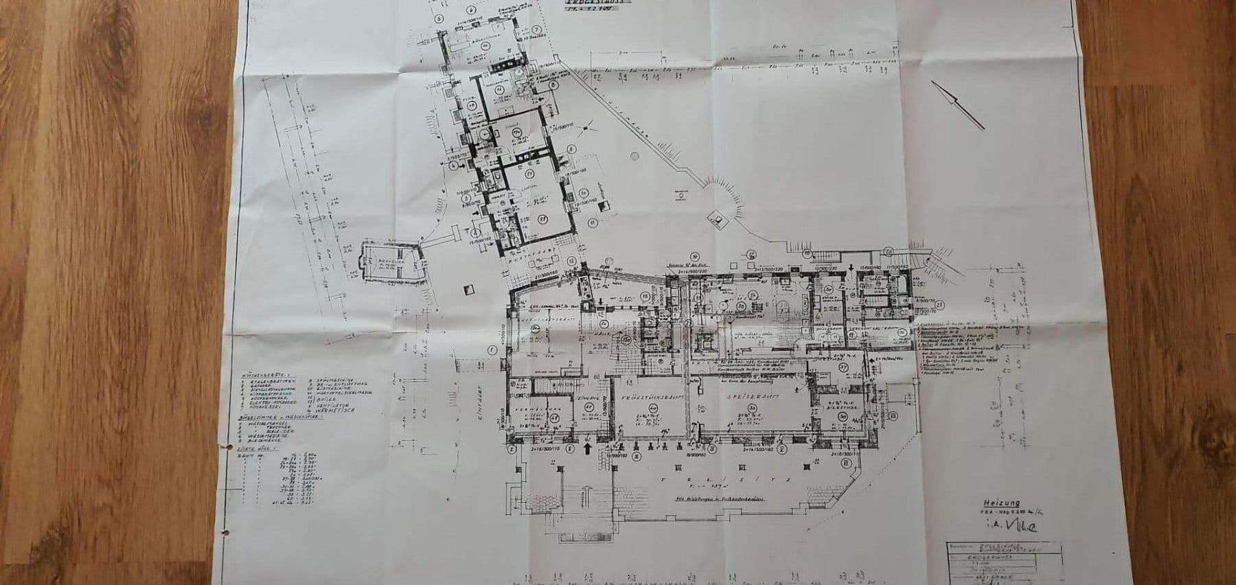 Predaj domu 2.500 m², pozemok 33.600 m², Hartenstein, Bavorsko Predaj domu 2.500 m², pozemok 33.600 m², Hartenstein, Bavorsko