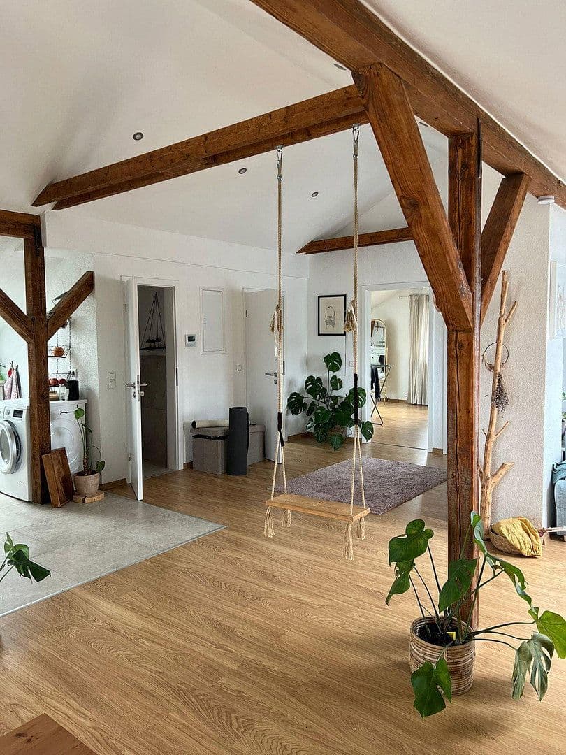 Prenájom bytu 3-izbový 80 m², Schlossstrasse 13, Lörrach, Bádensko-Wurttembersko Prenájom bytu 3-izbový 80 m², Schlossstrasse 13, Lörrach, Bádensko-Wurttembersko