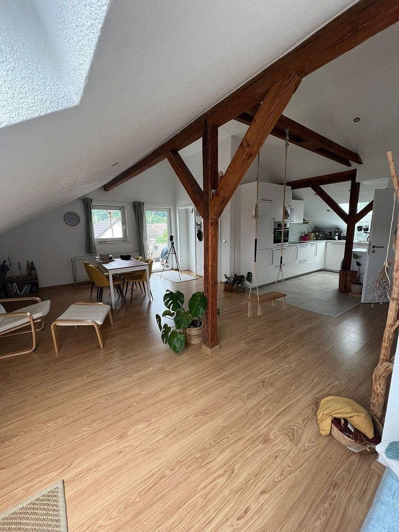 Prenájom bytu 3-izbový 80 m², Schlossstrasse 13, Lörrach, Bádensko-Wurttembersko Prenájom bytu 3-izbový 80 m², Schlossstrasse 13, Lörrach, Bádensko-Wurttembersko