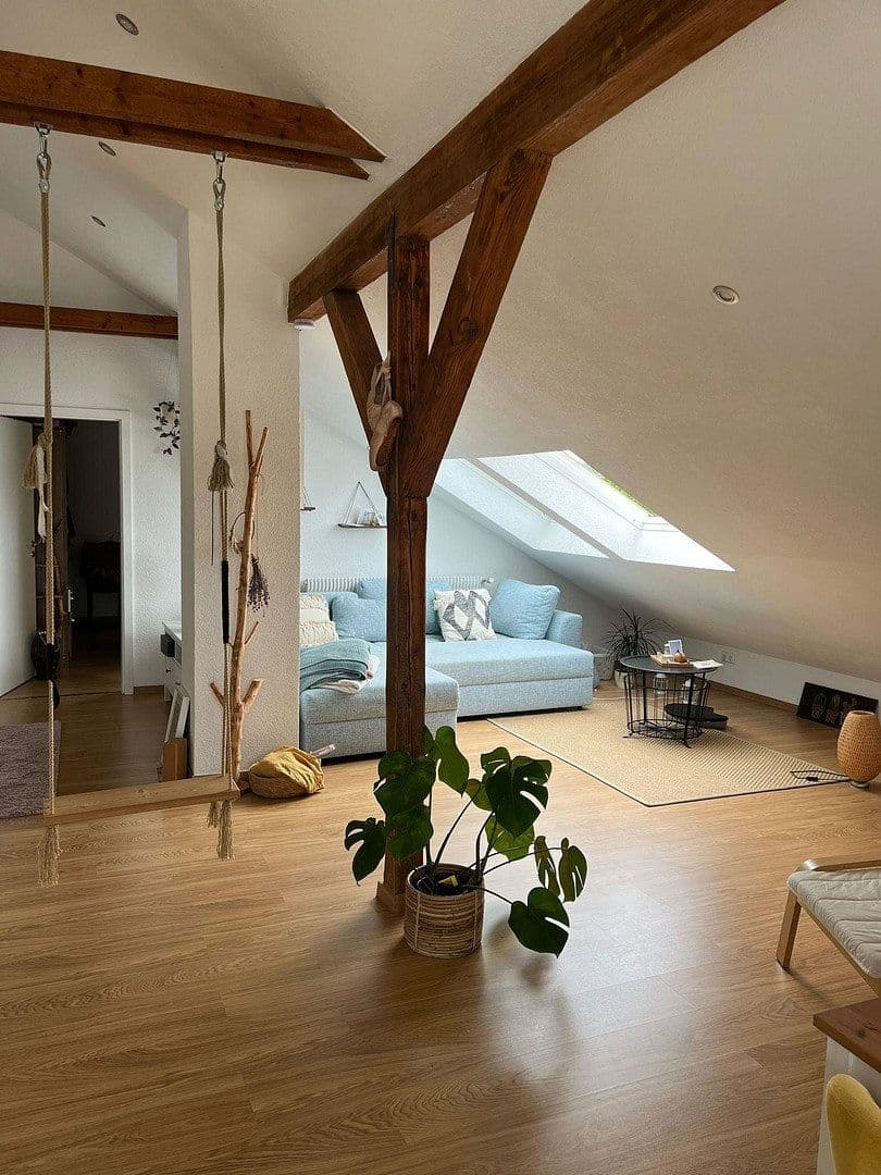 Prenájom bytu 3-izbový 80 m², Schlossstrasse 13, Lörrach, Bádensko-Wurttembersko Prenájom bytu 3-izbový 80 m², Schlossstrasse 13, Lörrach, Bádensko-Wurttembersko