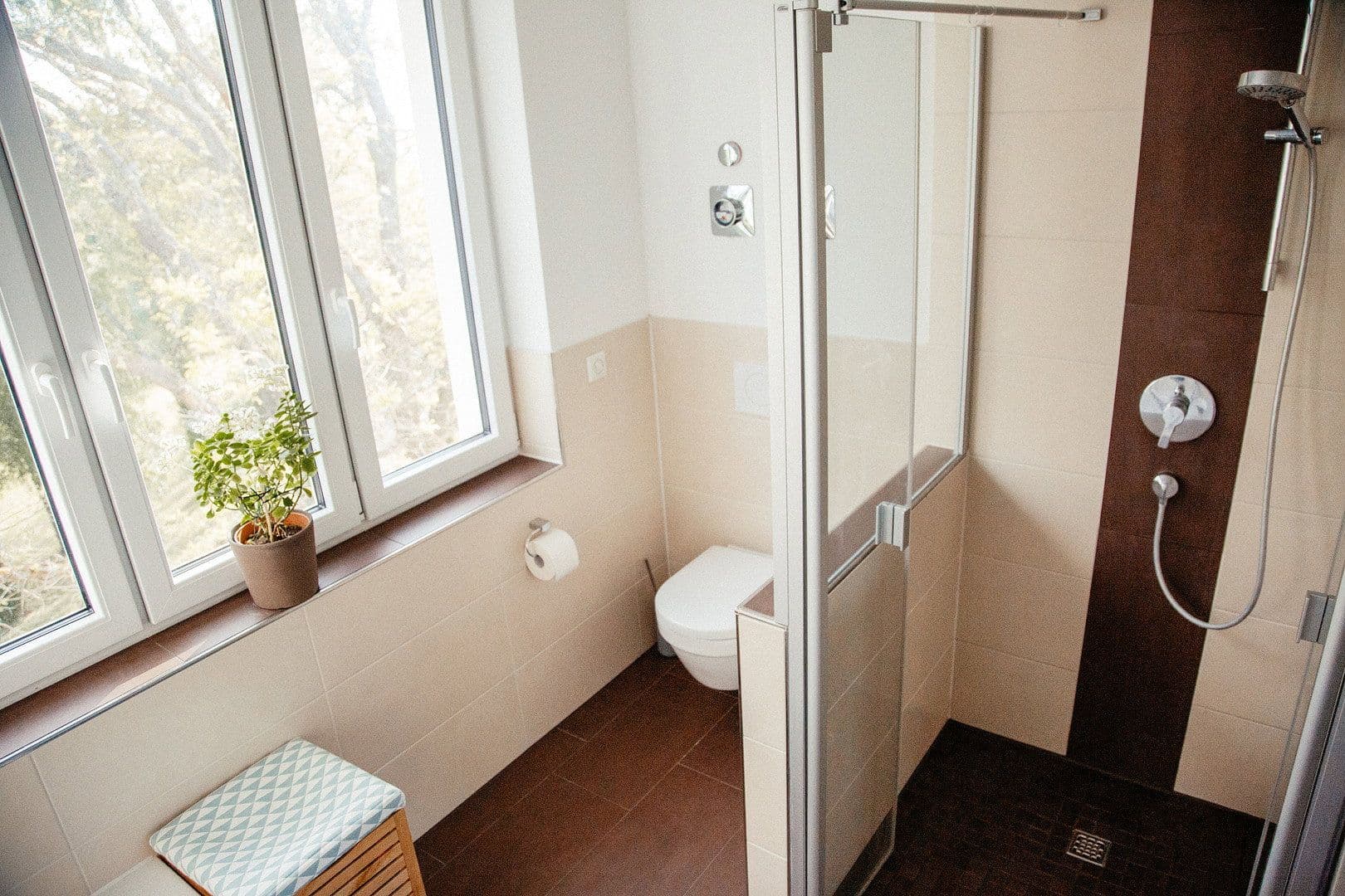 Prenájom bytu 3-izbový 102 m², Kassel-Harleshausen, Hesensko Prenájom bytu 3-izbový 102 m², Kassel-Harleshausen, Hesensko