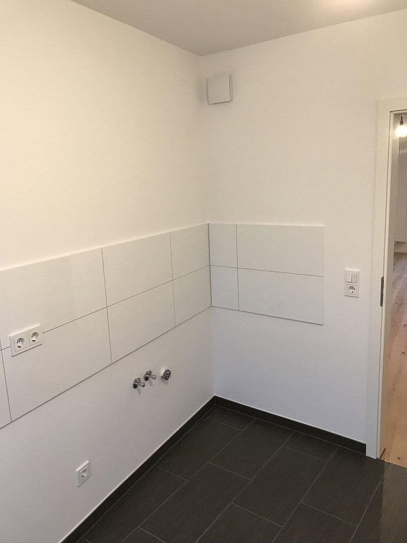 Prenájom bytu 1-izbový 46 m², Dietigheimer Str. 13, Bad Homburg vor der Höhe, Hesensko Prenájom bytu 1-izbový 46 m², Dietigheimer Str. 13, Bad Homburg vor der Höhe, Hesensko