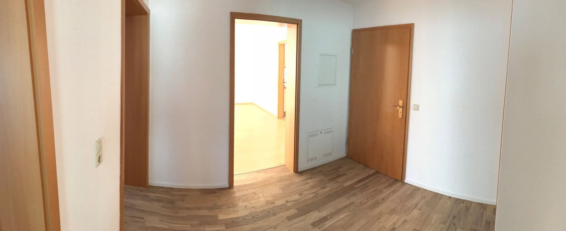 Prenájom bytu 3-izbový 86 m², Schwäbisch Gmünd, Bádensko-Wurttembersko Prenájom bytu 3-izbový 86 m², Schwäbisch Gmünd, Bádensko-Wurttembersko