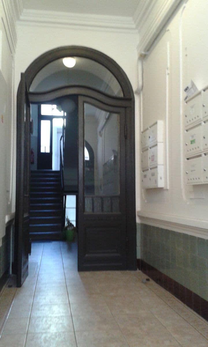 Prenájom bytu 1-izbový 36 m², Slovinská, Praha, Praha Prenájom bytu 1-izbový 36 m², Slovinská, Praha, Praha