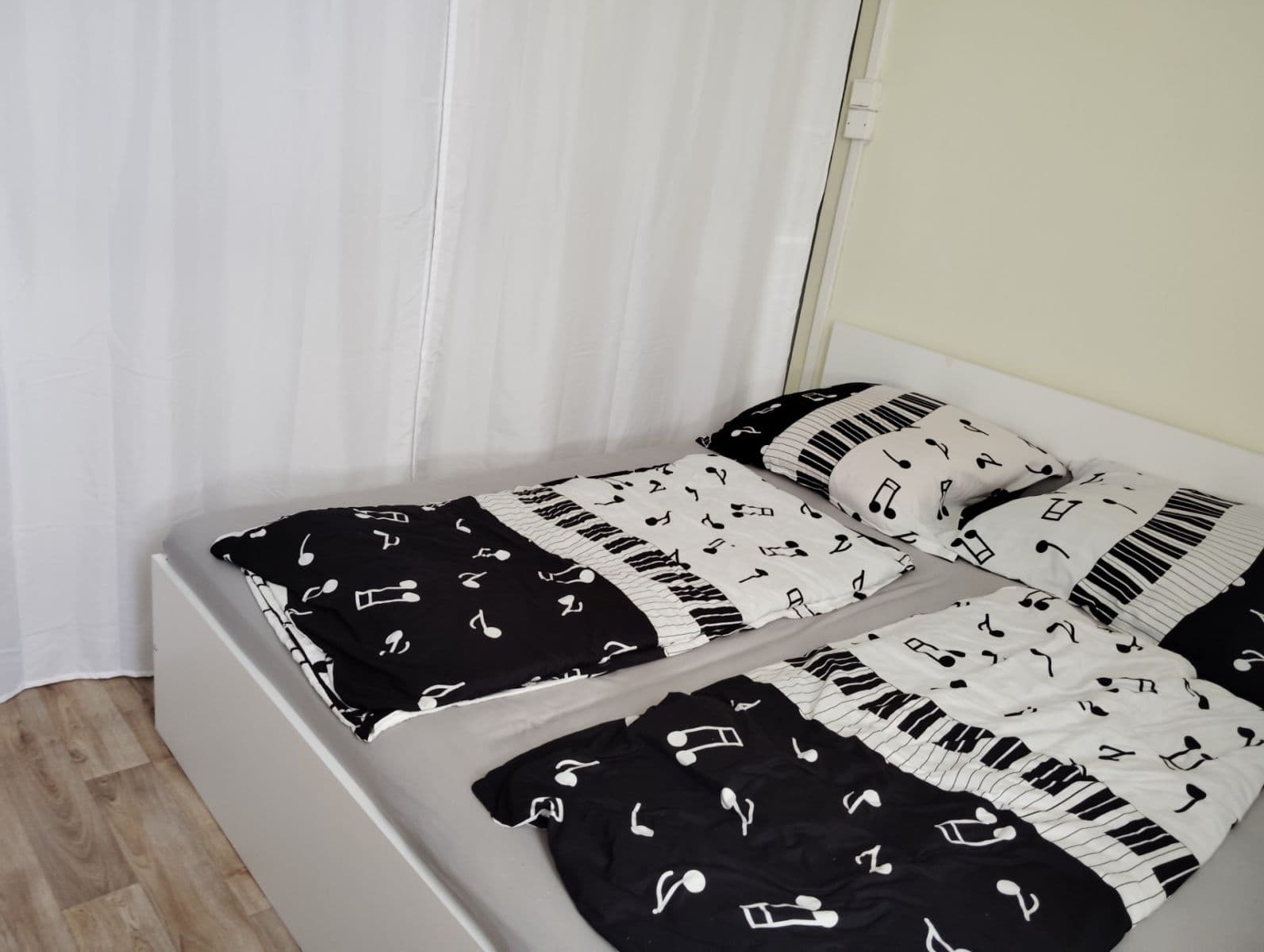 Prenájom bytu 1-izbový 34 m², Liberecká, Hrádek nad Nisou, Liberecký kraj Prenájom bytu 1-izbový 34 m², Liberecká, Hrádek nad Nisou, Liberecký kraj