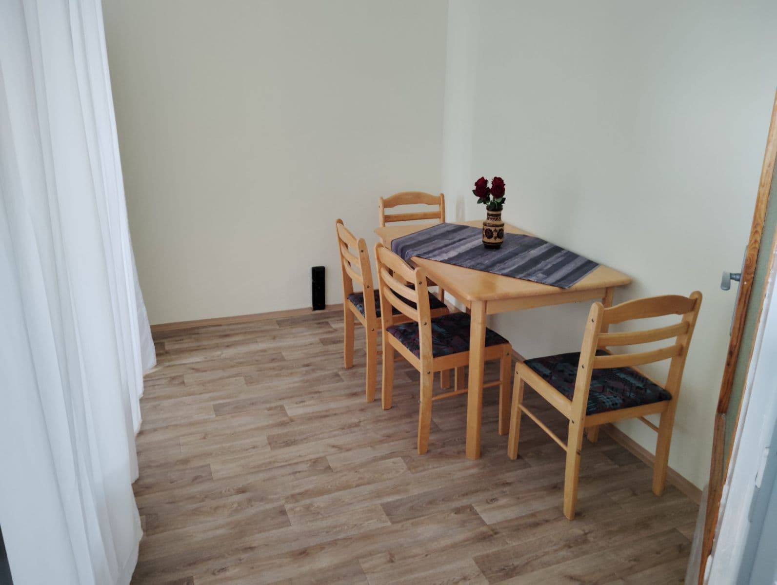 Prenájom bytu 1-izbový 34 m², Liberecká, Hrádek nad Nisou, Liberecký kraj Prenájom bytu 1-izbový 34 m², Liberecká, Hrádek nad Nisou, Liberecký kraj