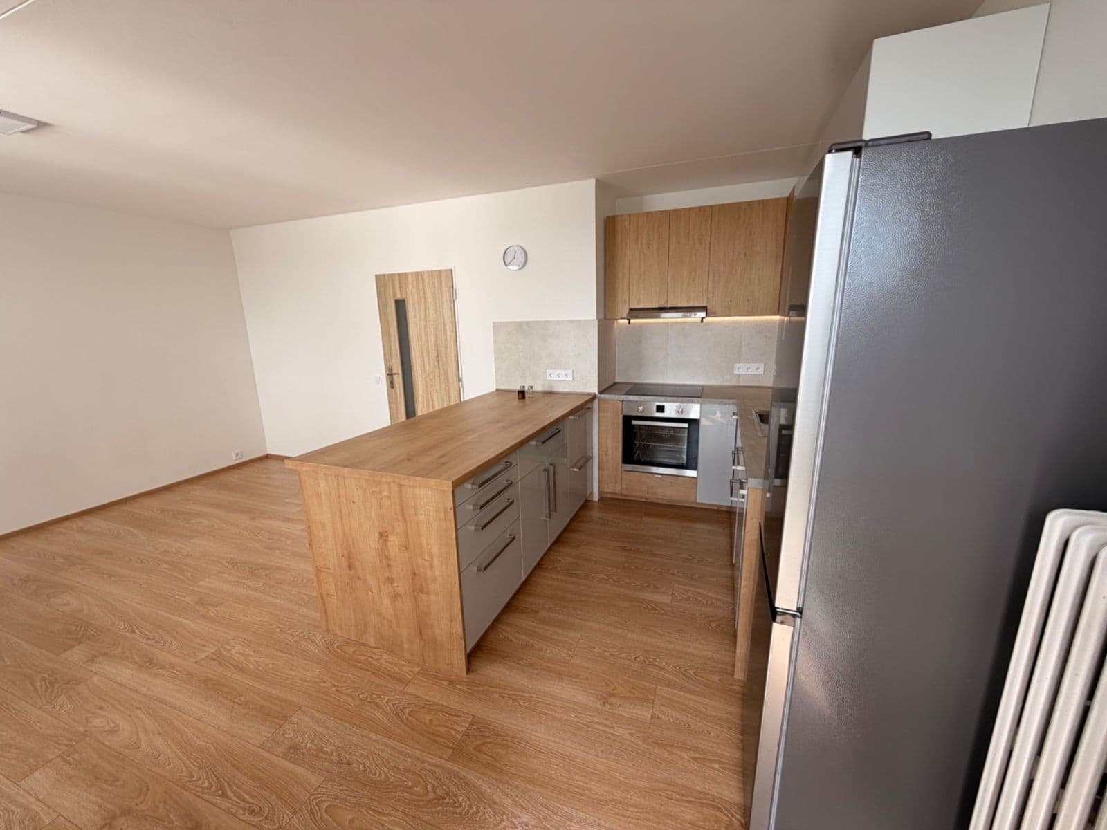 Prenájom bytu 3-izbový 75 m², Tatarkova, Praha, Praha Prenájom bytu 3-izbový 75 m², Tatarkova, Praha, Praha