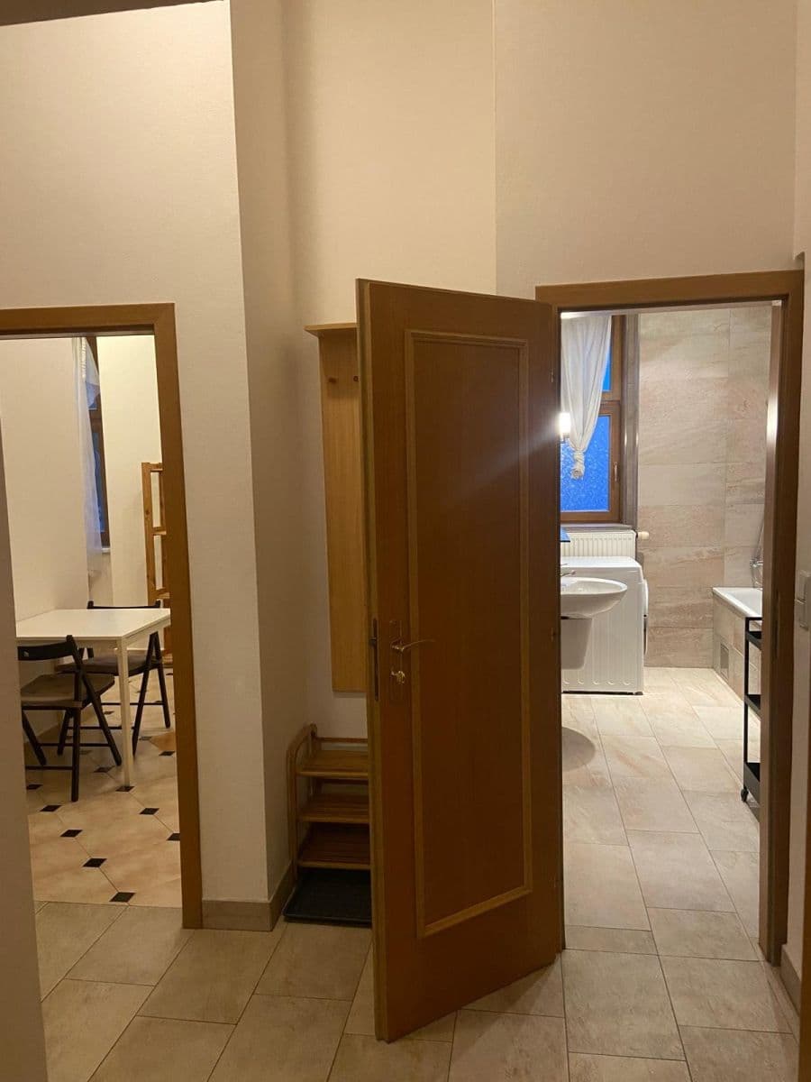 Prenájom bytu 2-izbový 66 m², Lublaňská, Praha, Praha Prenájom bytu 2-izbový 66 m², Lublaňská, Praha, Praha