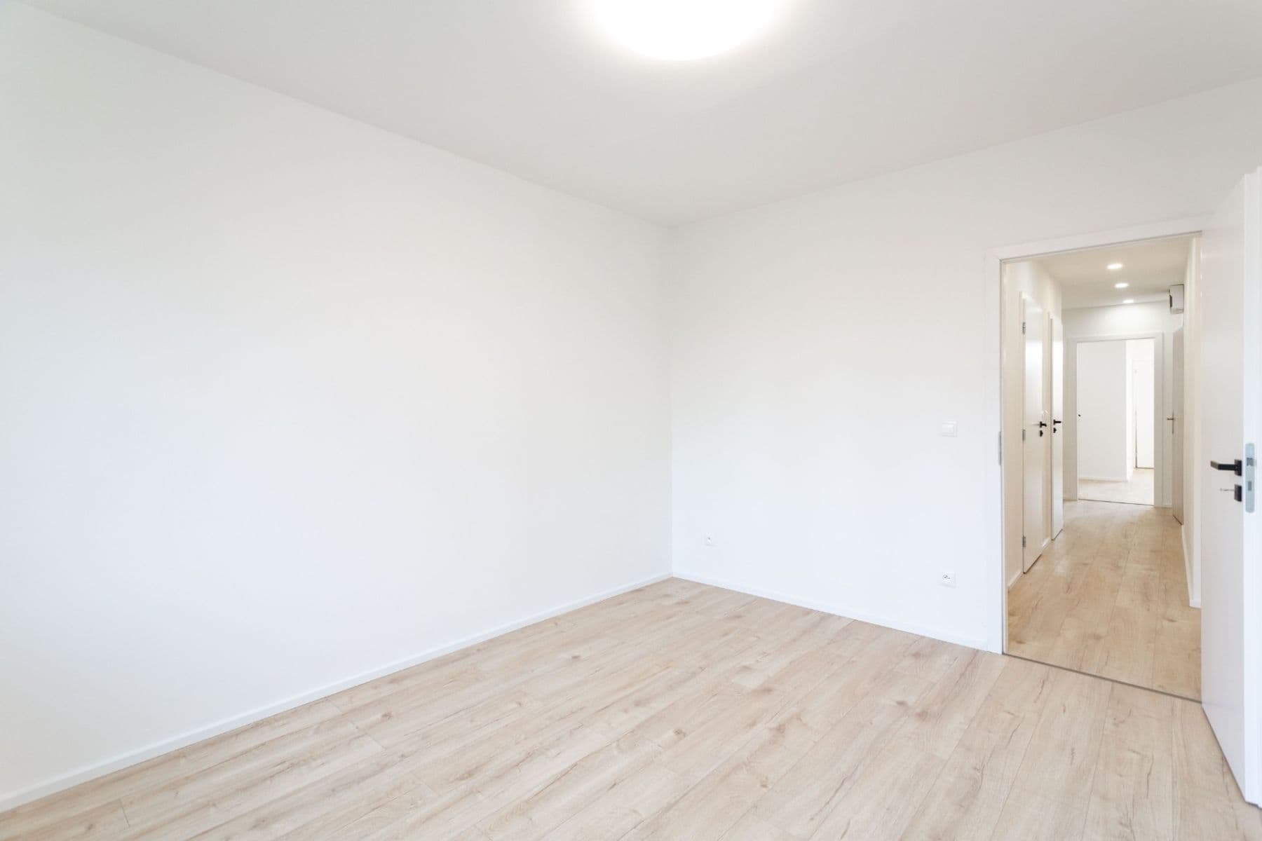 Predaj bytu 4-izbový 85 m², Prusíkova, Praha, Praha Predaj bytu 4-izbový 85 m², Prusíkova, Praha, Praha