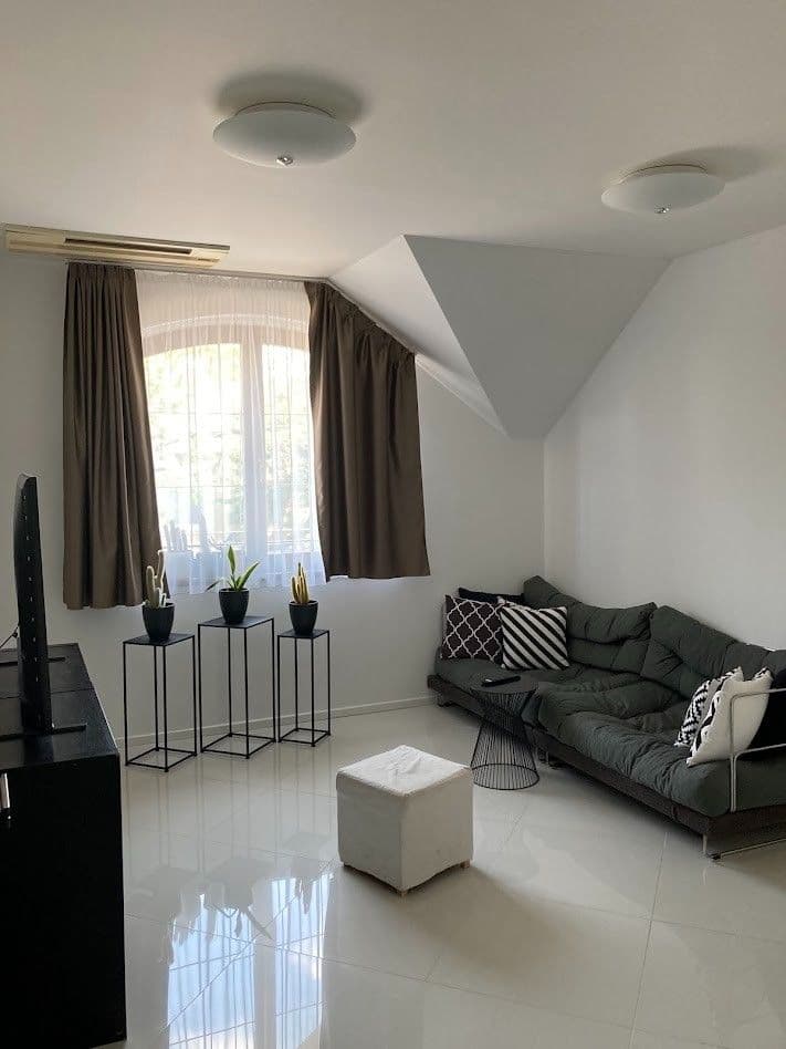 Prenájom bytu 5-izbový 164 m², Nový víchor, Ružindol, Trnavský kraj Prenájom bytu 5-izbový 164 m², Nový víchor, Ružindol, Trnavský kraj