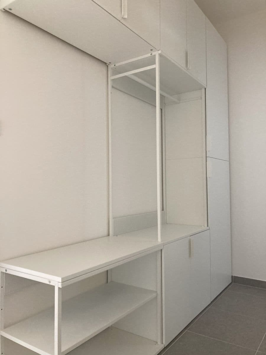 Prenájom bytu 1-izbový 39 m², Čakovická, Praha, Praha Prenájom bytu 1-izbový 39 m², Čakovická, Praha, Praha