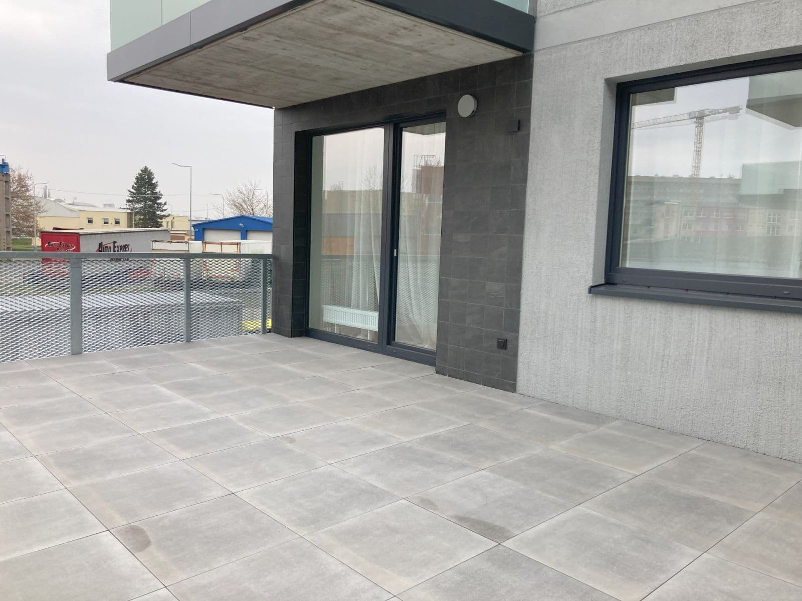 Prenájom bytu 1-izbový 39 m², Čakovická, Praha, Praha Prenájom bytu 1-izbový 39 m², Čakovická, Praha, Praha